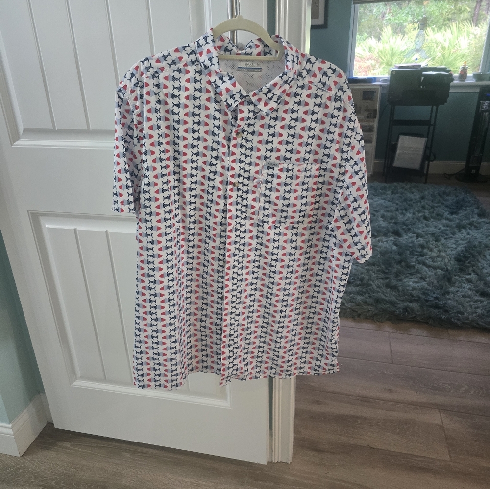 Men's Columbia White Shirt, XL